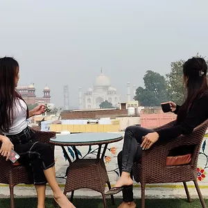 Joey's Agra Hostel