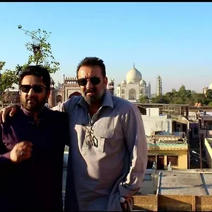 Kamal Nearest To Taj Mahal Hotel