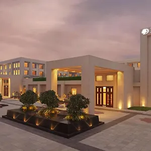 Doubletree By Hilton Agra Hotel